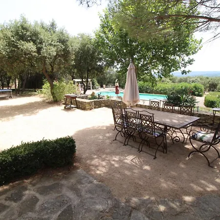0166 Mas Des Collines 8p. Uzes, Gard Ferienhaus